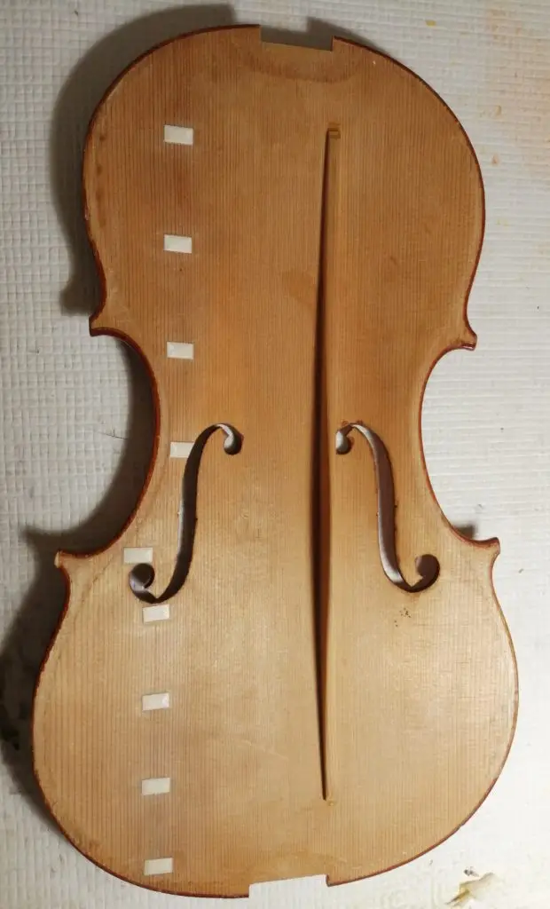 table violon réparée